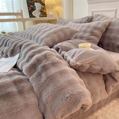 Custom Size Luxury Plush Shaggy 4pcs Bedding Set
