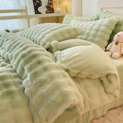 Custom Size Luxury Plush Shaggy 4pcs Bedding Set